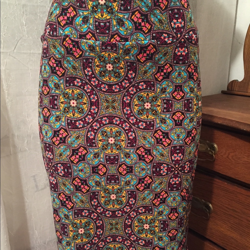 LuLaRoe Cassie Pencil Skirt